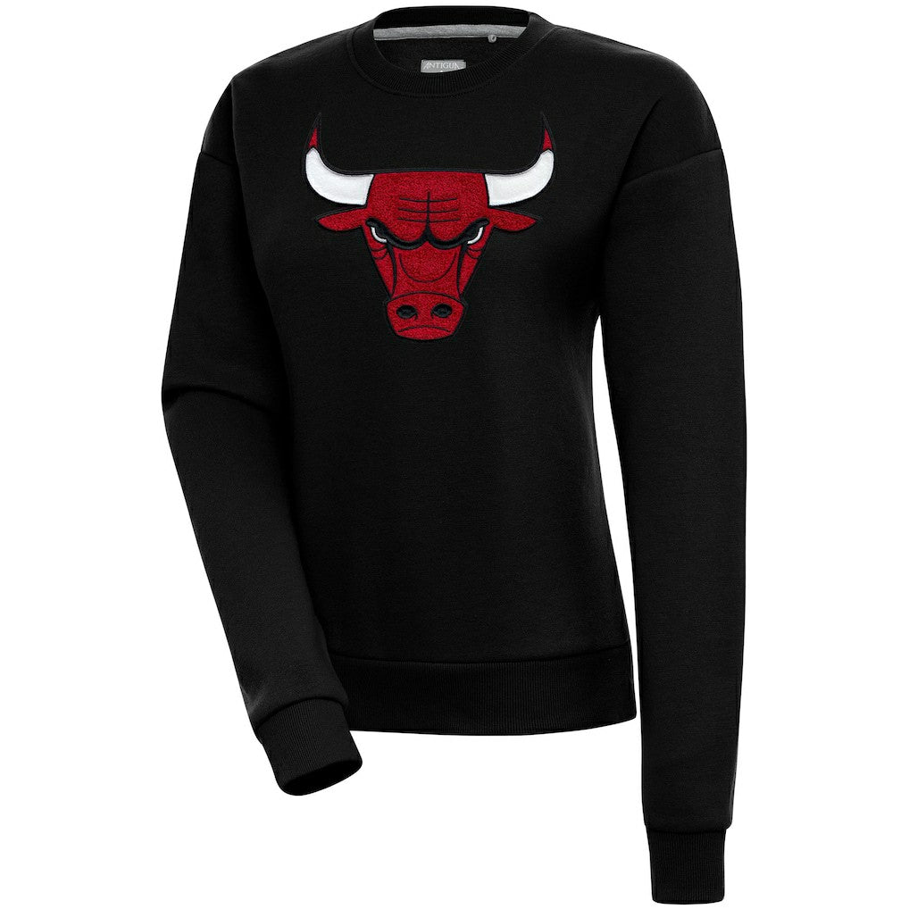 NBA Chicago Bulls Antigua Women's Victory Crewneck Pullover Sweatshirt