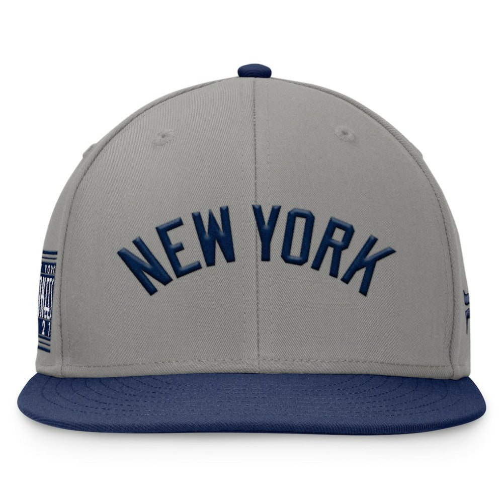 MLB New York Yankees Fanatics Fundamental Two-Tone Fitted Hat