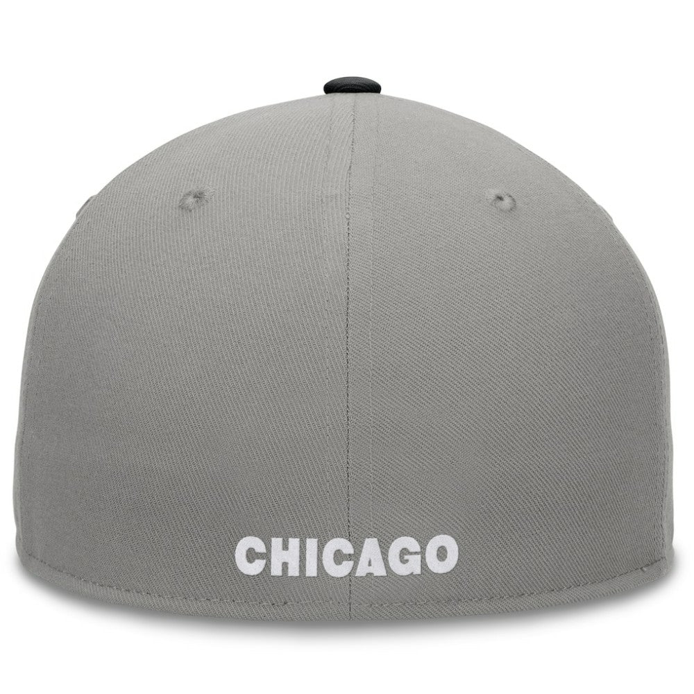 MLB Chicago White Sox Fanatics Fundamental Two-Tone Fitted Hat