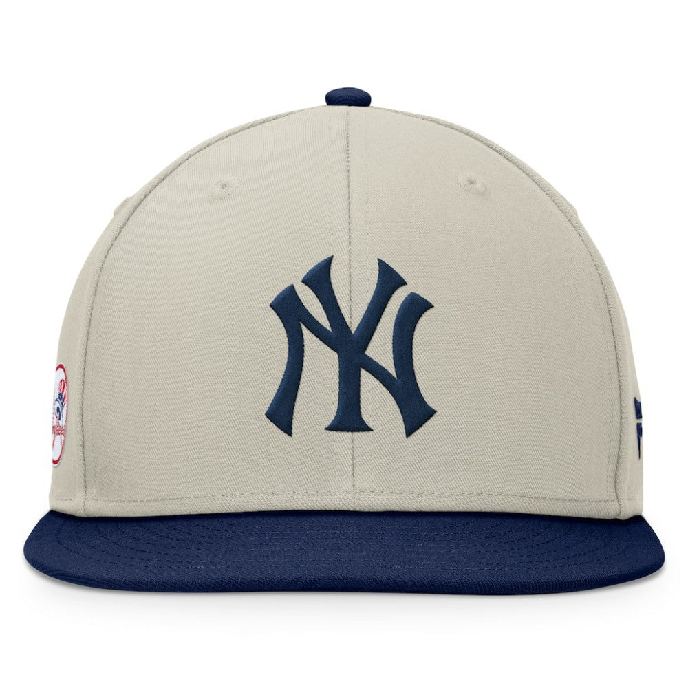 MLB New York Yankees Fanatics Team Two-Tone Snapback Hat