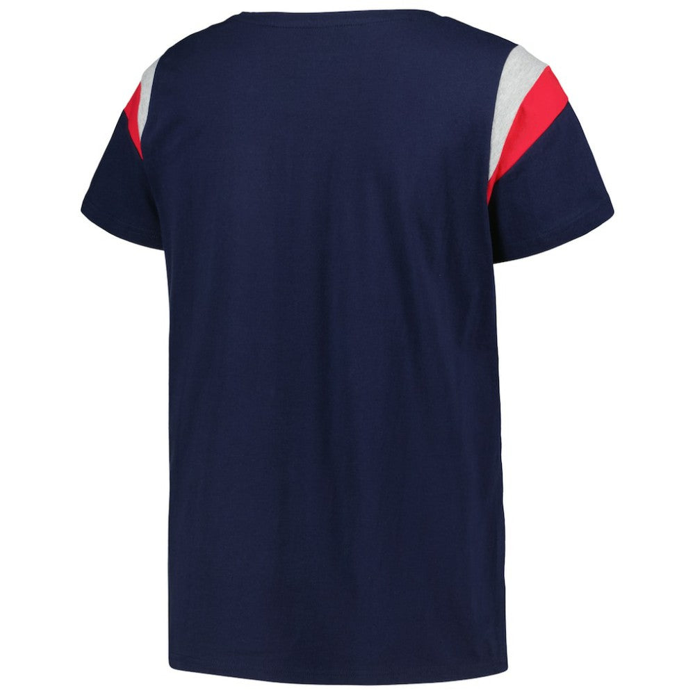 MLB Cleveland Guardians Profile Women's Plus Size Scoop Neck T-Shirt