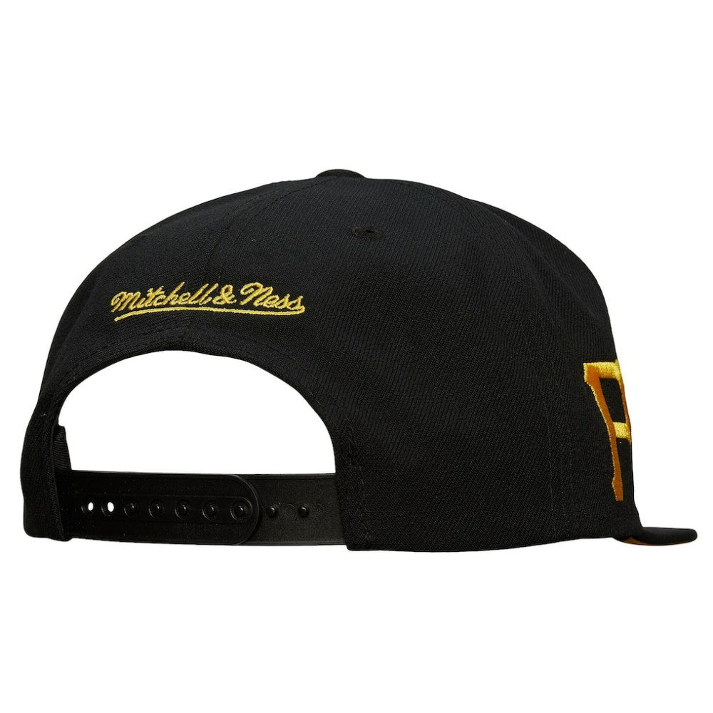 MLB Pittsburgh Pirates Mitchell & Ness Team Tagged Snapback Hat