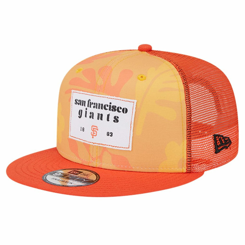 MLB San Francisco Giants New Era Bikini Bottom Trucker 9FIFTY Snapback Hat
