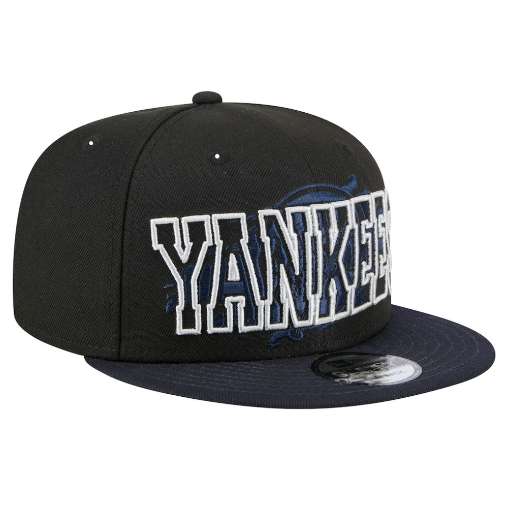 MLB New York Yankees New Era Splatter 9FIFTY Snapback Hat