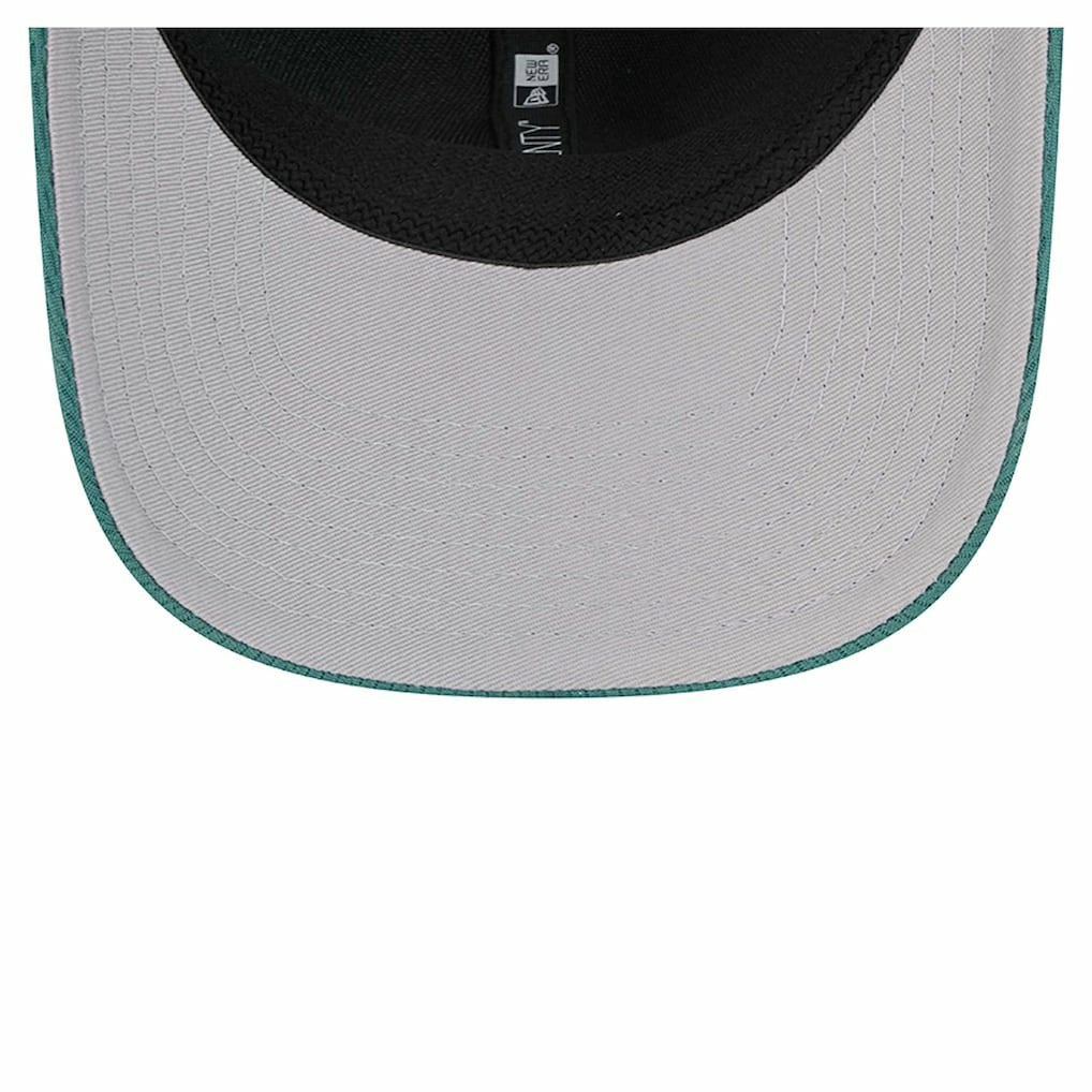 Adventure Patched 9SEVENTY Stretch-Snap Adjustable Hat - Philadelphia Eagles