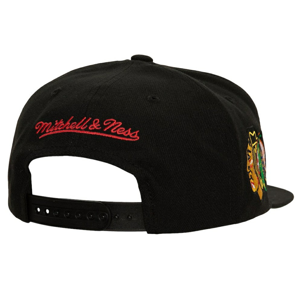 NHL Black Chicago Blackhawks Mitchell & Ness Retro Script Colorblock Snapback Hat