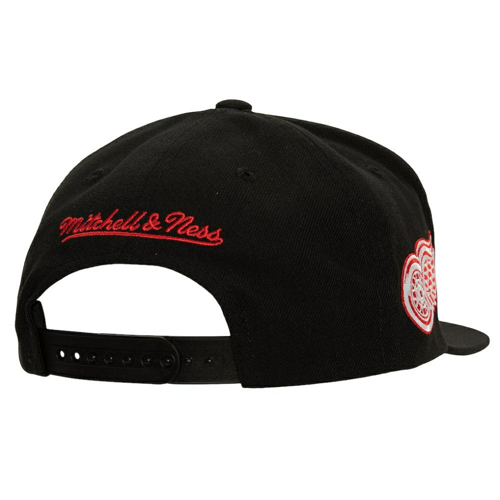 NHL Black Detroit Red Wings Mitchell & Ness Retro Script Colorblock Snapback Hat