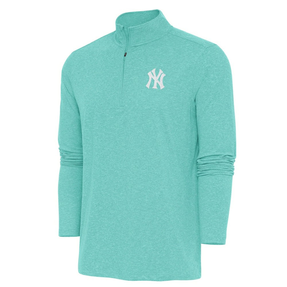 MLB New York Yankees Antigua Hunk Quarter-Zip Top