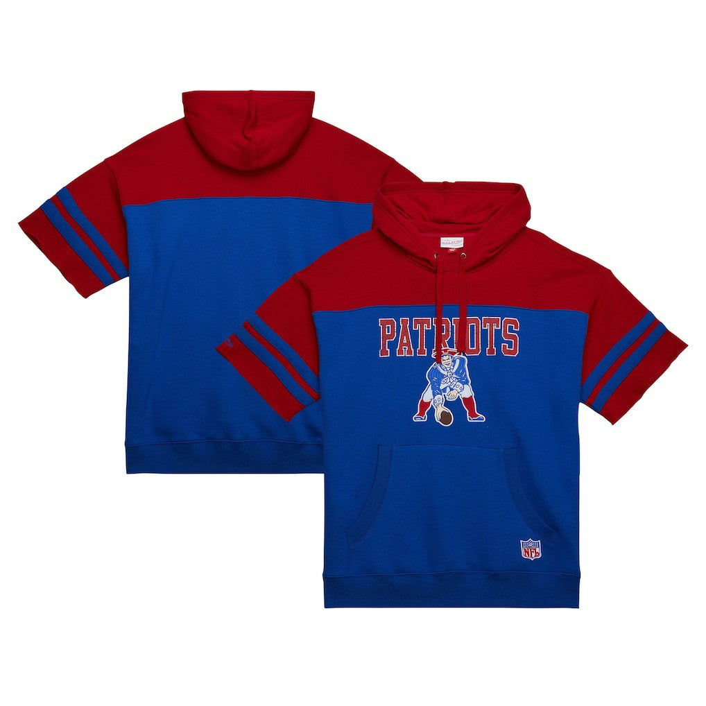 Off Field Vintage Logo Short Sleeve Pullover Hoodie - New England Patriots
