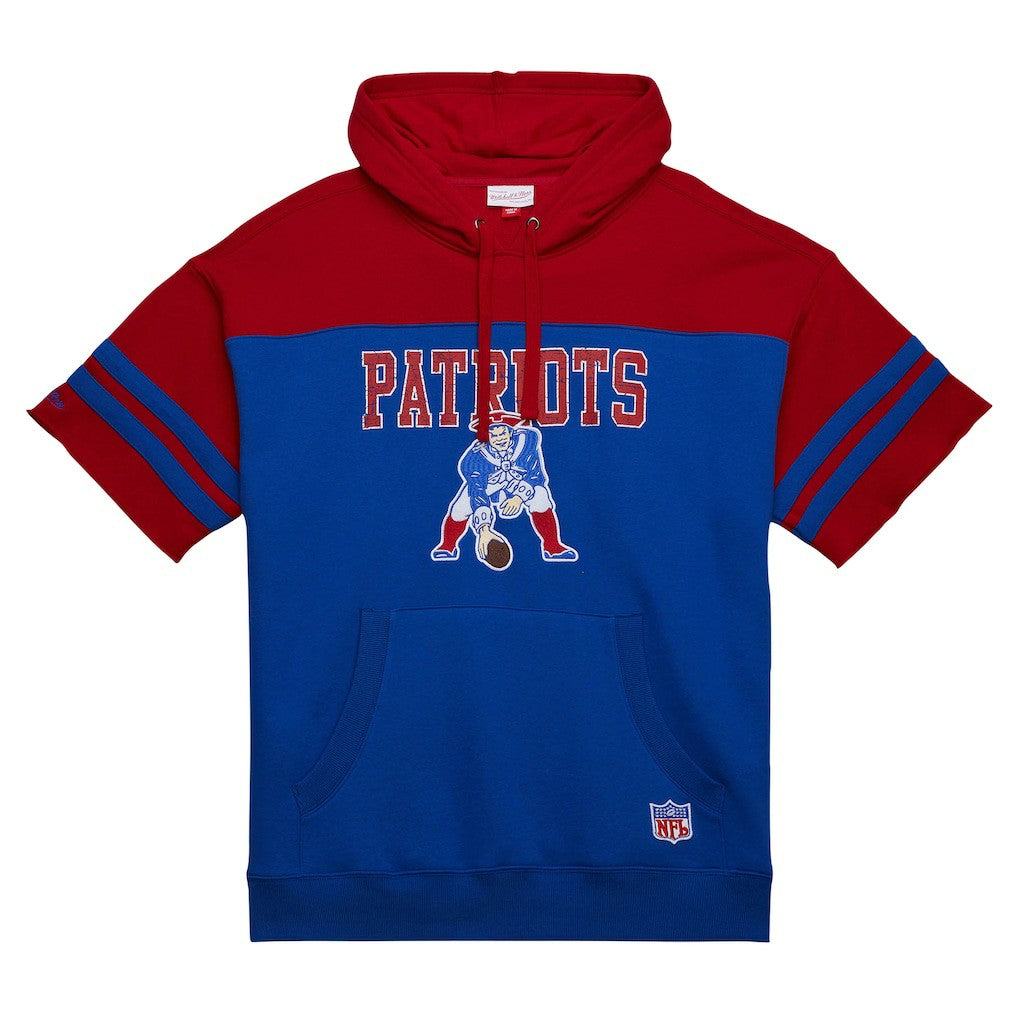 Off Field Vintage Logo Short Sleeve Pullover Hoodie - New England Patriots