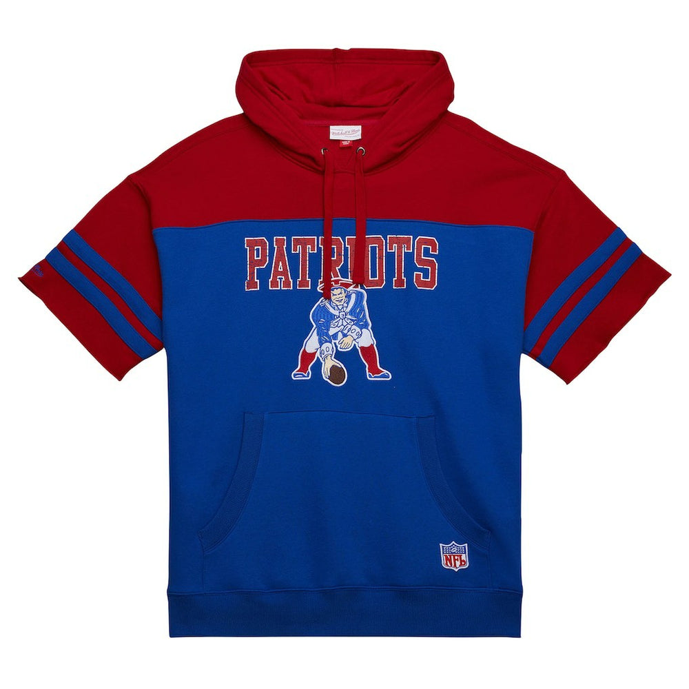 Off Field Vintage Logo Short Sleeve Pullover Hoodie - New England Patriots