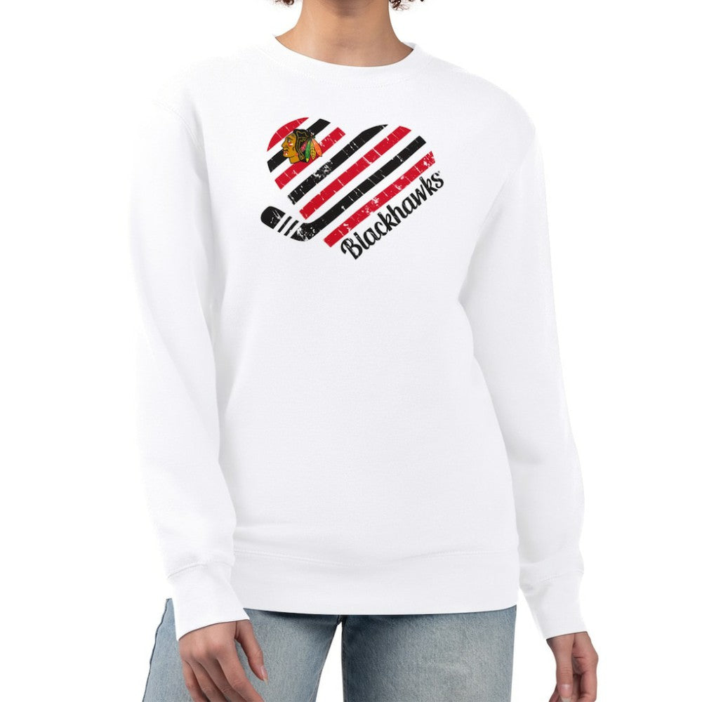 NHL White Chicago Blackhawks G-III 4Her by Carl Banks Women's Heart Graphic Pullover Sweatshirt