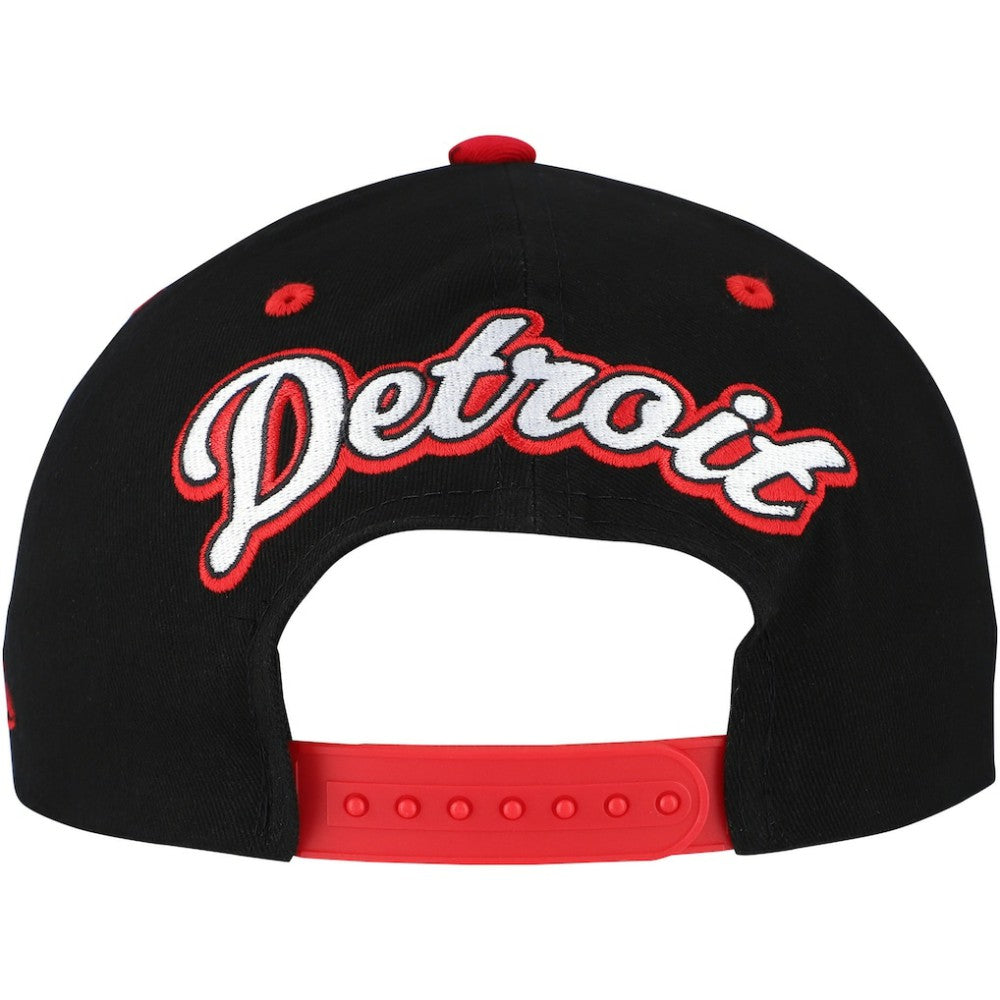 NHL Black/Red Detroit Red Wings Mitchell & Ness Backside Script Two-Tone Pro Crown Adjustable Hat