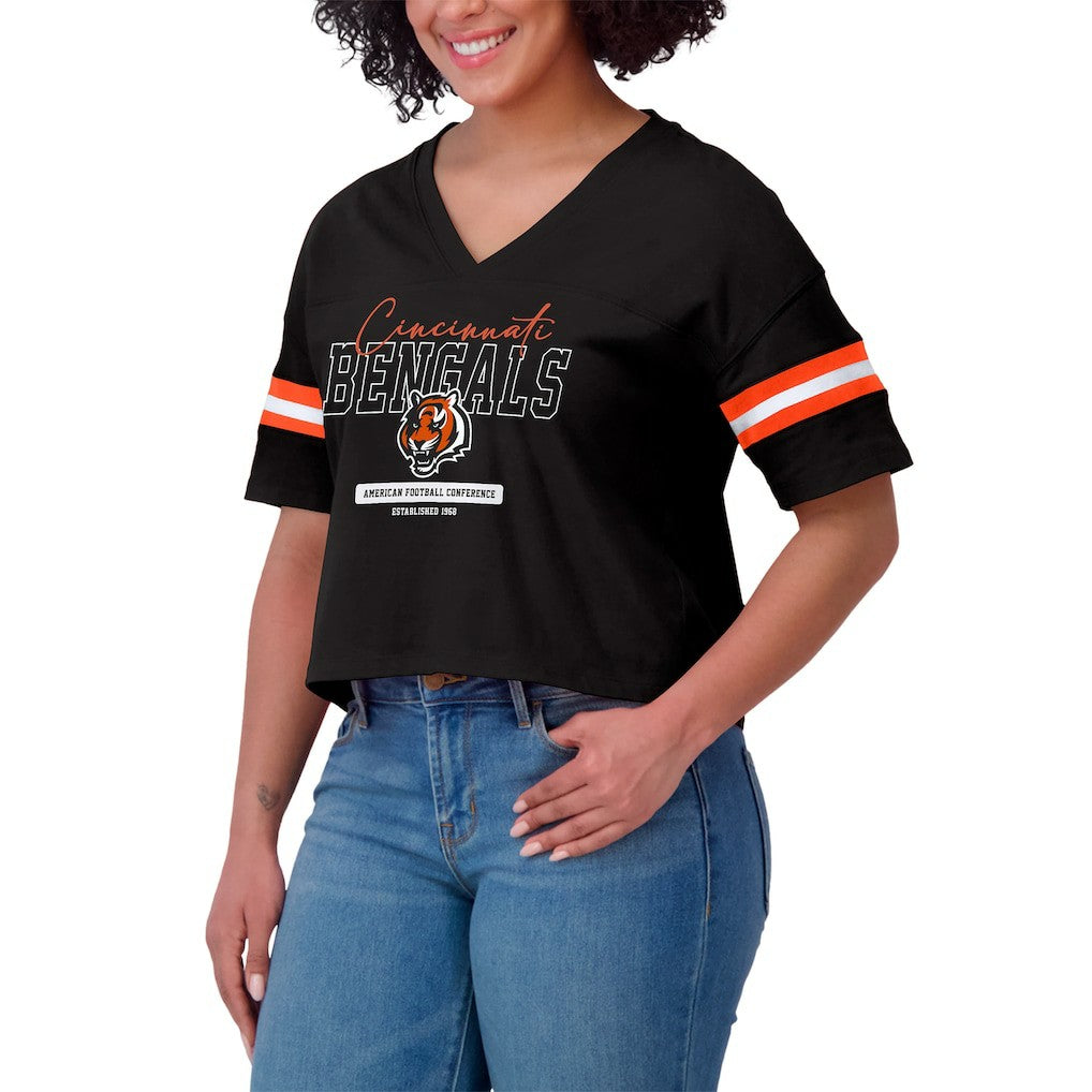 WEAR by Erin Andrews Women's Color Block Boxy Modest Crop V-Neck T-Shirt - Cincinnati Bengals