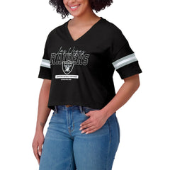 WEAR by Erin Andrews Women's Color Block Boxy Modest Crop V-Neck T-Shirt - Las Vegas Raiders