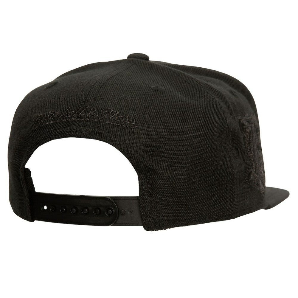 NHL Black New York Rangers Mitchell & Ness Soul Strike Pearl Tonal Snapback Hat