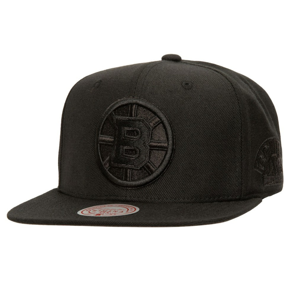 NHL Black Boston Bruins Mitchell & Ness Soul Strike Pearl Tonal Snapback Hat