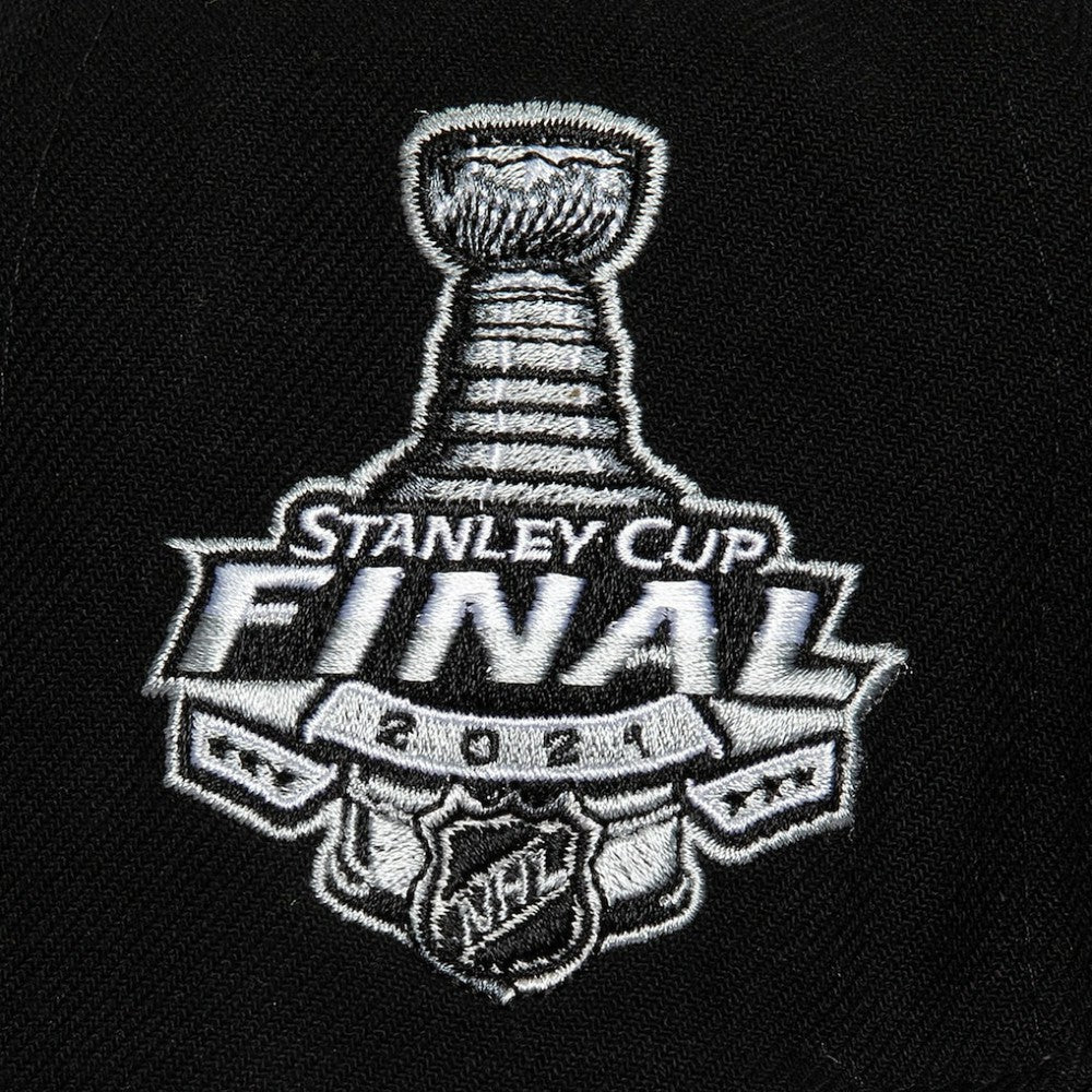 NHL Black Tampa Bay Lightning Mitchell & Ness Core Top Spot Snapback Hat