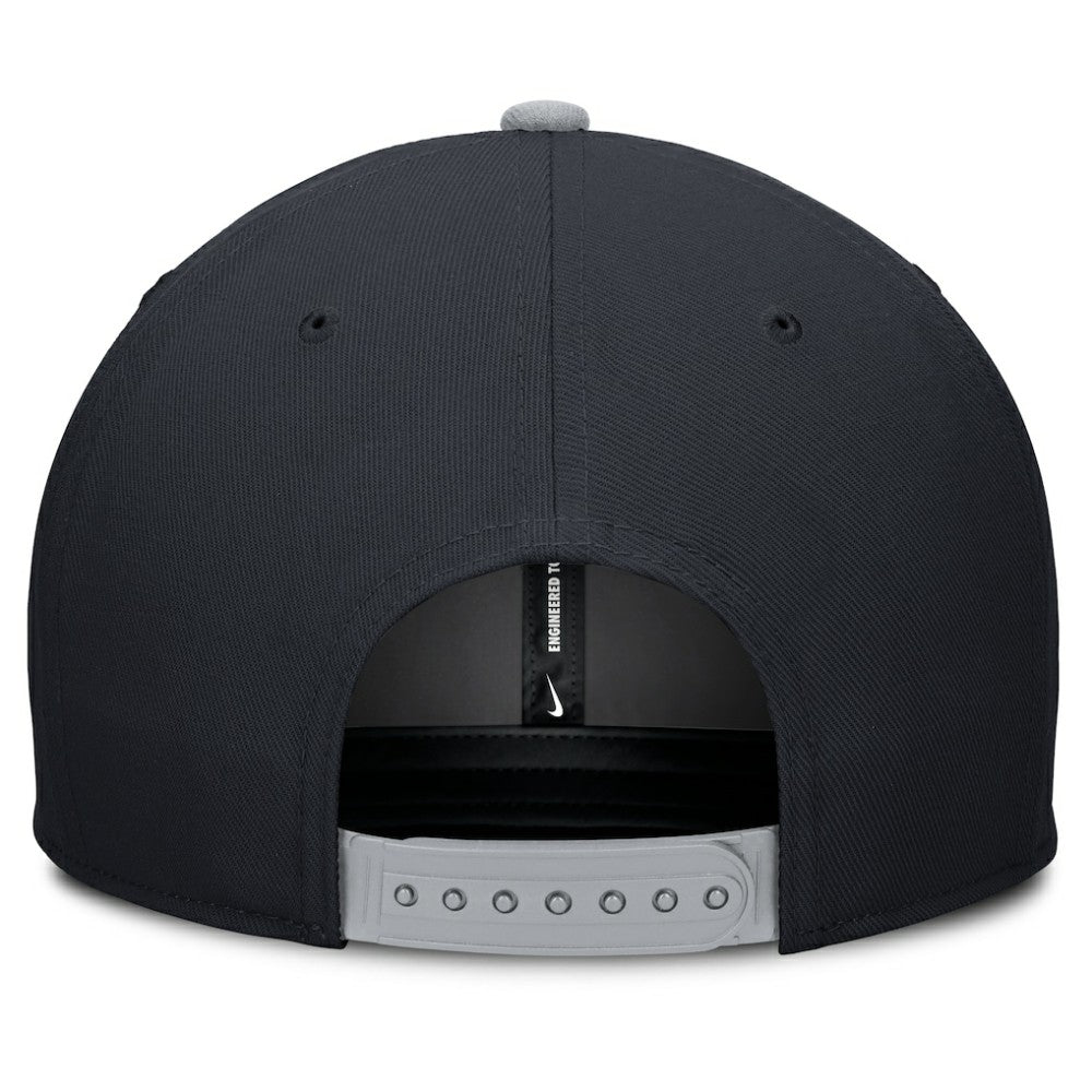 MLB New York Yankees Nike Pro Performance Snapback Hat