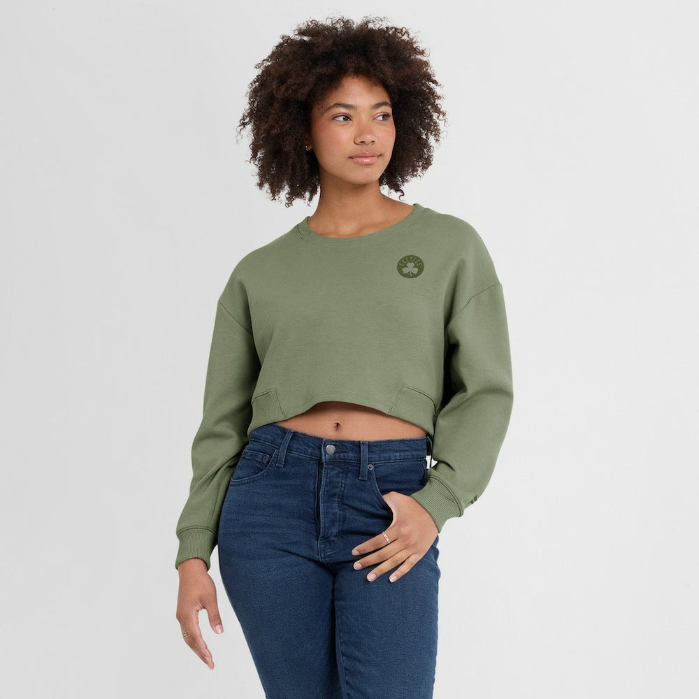 NBA Boston Celtics Women's Studio Tri-Blend Cropped Pullover Sweatshirt