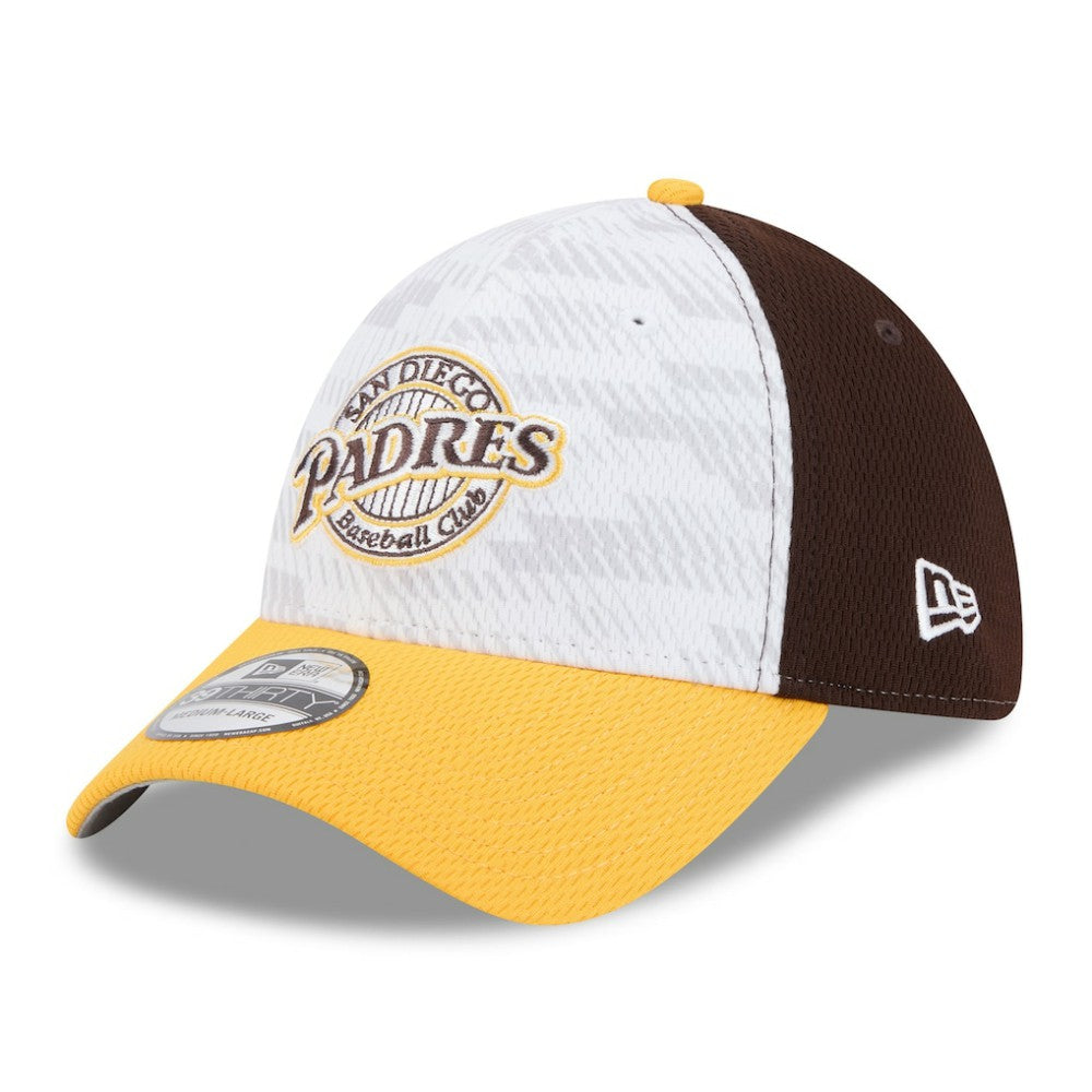 MLB San Diego Padres New Era 2025 MLB Clubhouse 39THIRTY Flex Hat