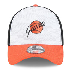 MLB San Francisco Giants New Era 2025 MLB Clubhouse 39THIRTY Flex Hat