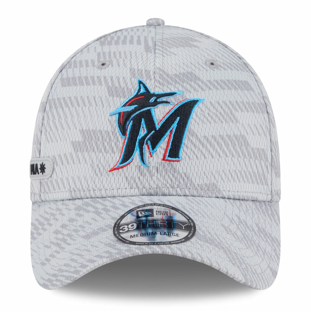 MLB Miami Marlins New Era 2025 MLB Clubhouse 39THIRTY Flex Hat