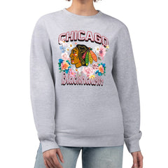 NHL Heather Gray Chicago Blackhawks G-III 4Her by Carl Banks Women's Flower Logo Pullover Sweatshirt