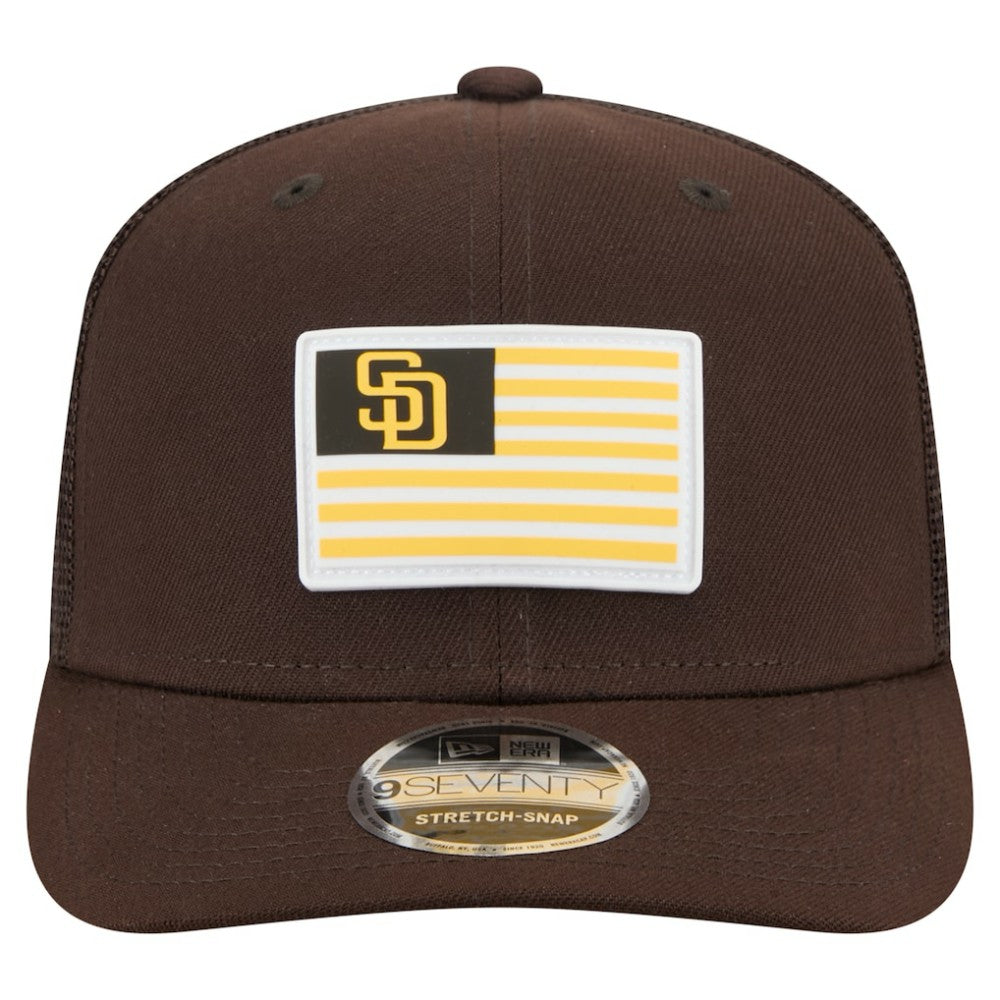 MLB San Diego Padres New Era Flag 9SEVENTY Stretch-Snap Hat
