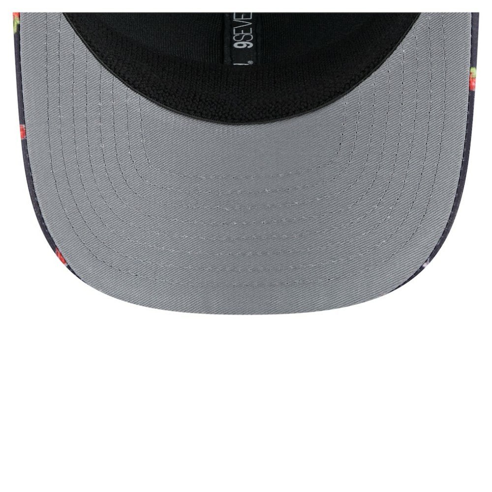 MLB Chicago White Sox New Era Adventure Drinks Pattern 9SEVENTY Stretch-Snap Hat