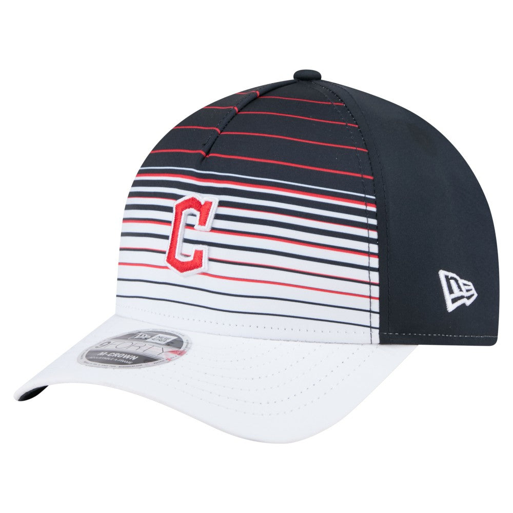 MLB Cleveland Guardians New Era Gradient 9FORTY M-Crown Adjustable Hat