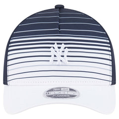 MLB New York Yankees New Era Gradient 9FORTY M-Crown Adjustable Hat
