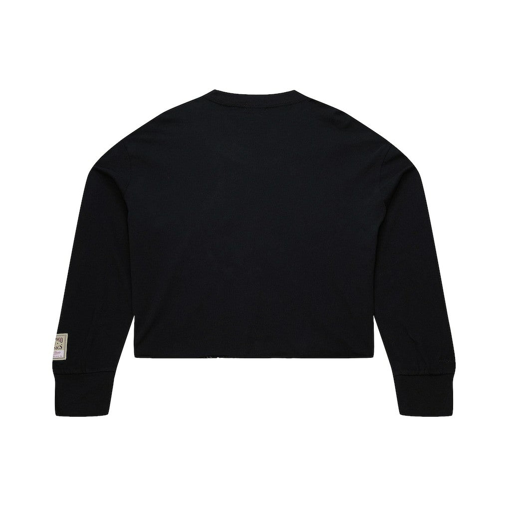 NBA New York Knicks Women's Hardwood Classics Studded Boxy Cropped Long Sleeve T-Shirt