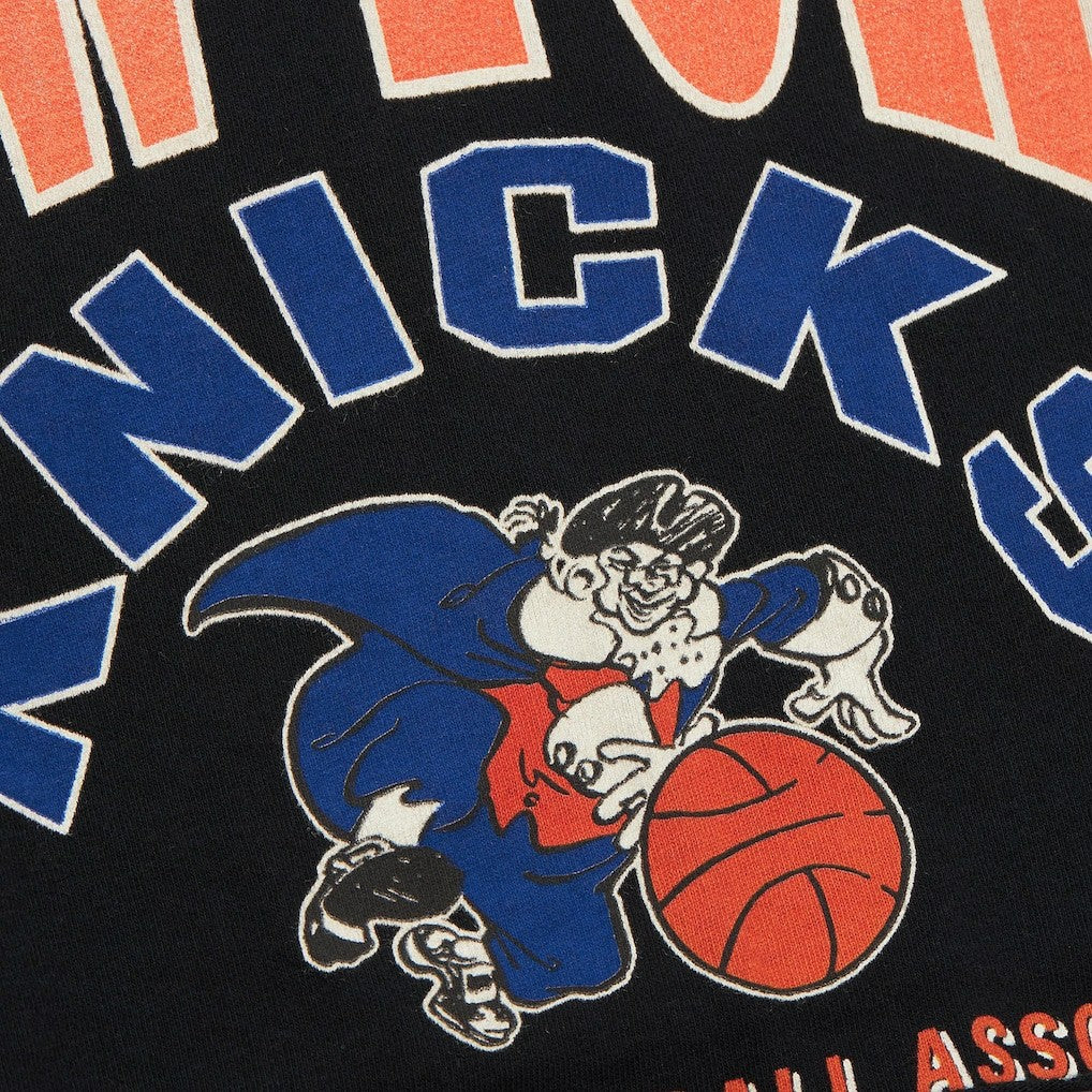 NBA New York Knicks Women's Hardwood Classics Studded Boxy Cropped Long Sleeve T-Shirt