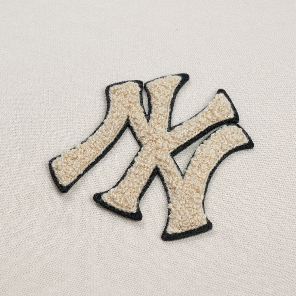 MLB New York Yankees Levelwear Murray Quarter-Zip Sweatshirt