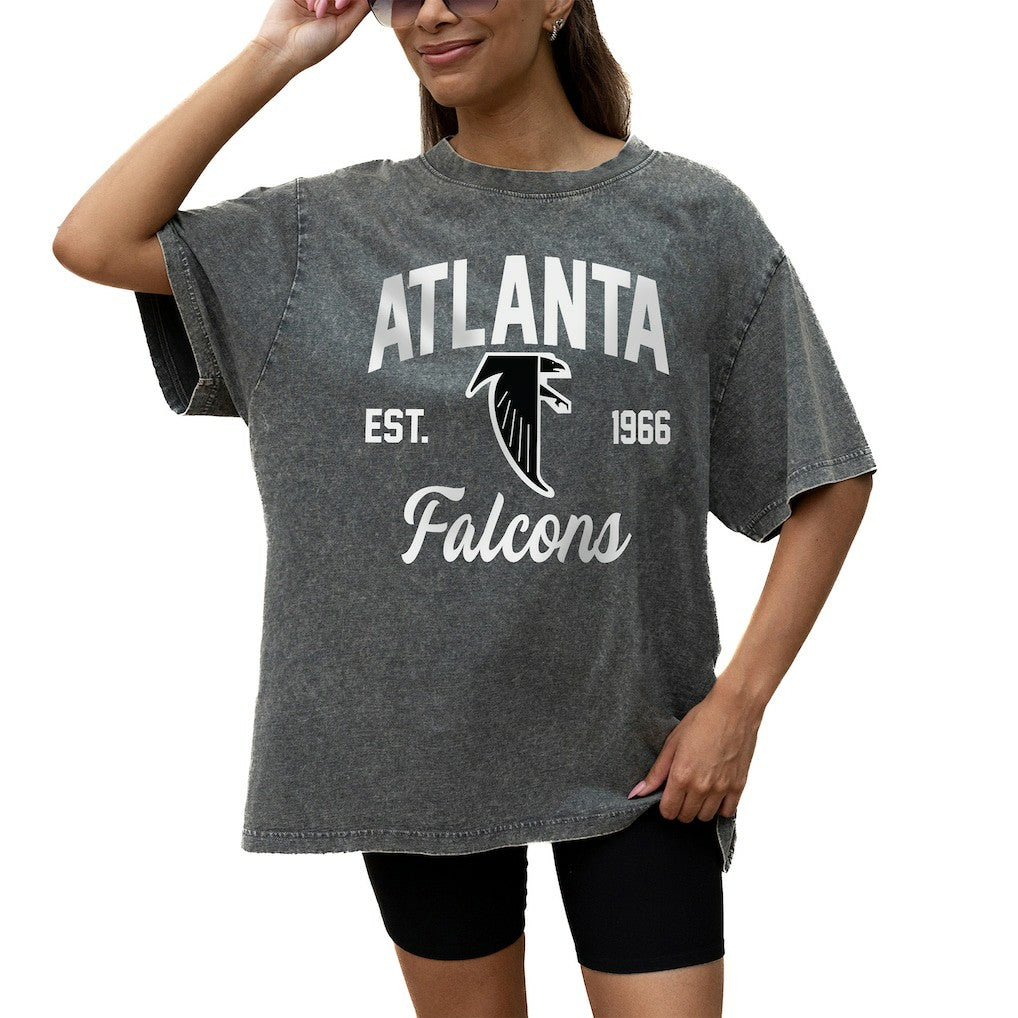 Gameday Couture Women's Throwback Oversized Snow Wash T-Shirt - Atlanta Falcons