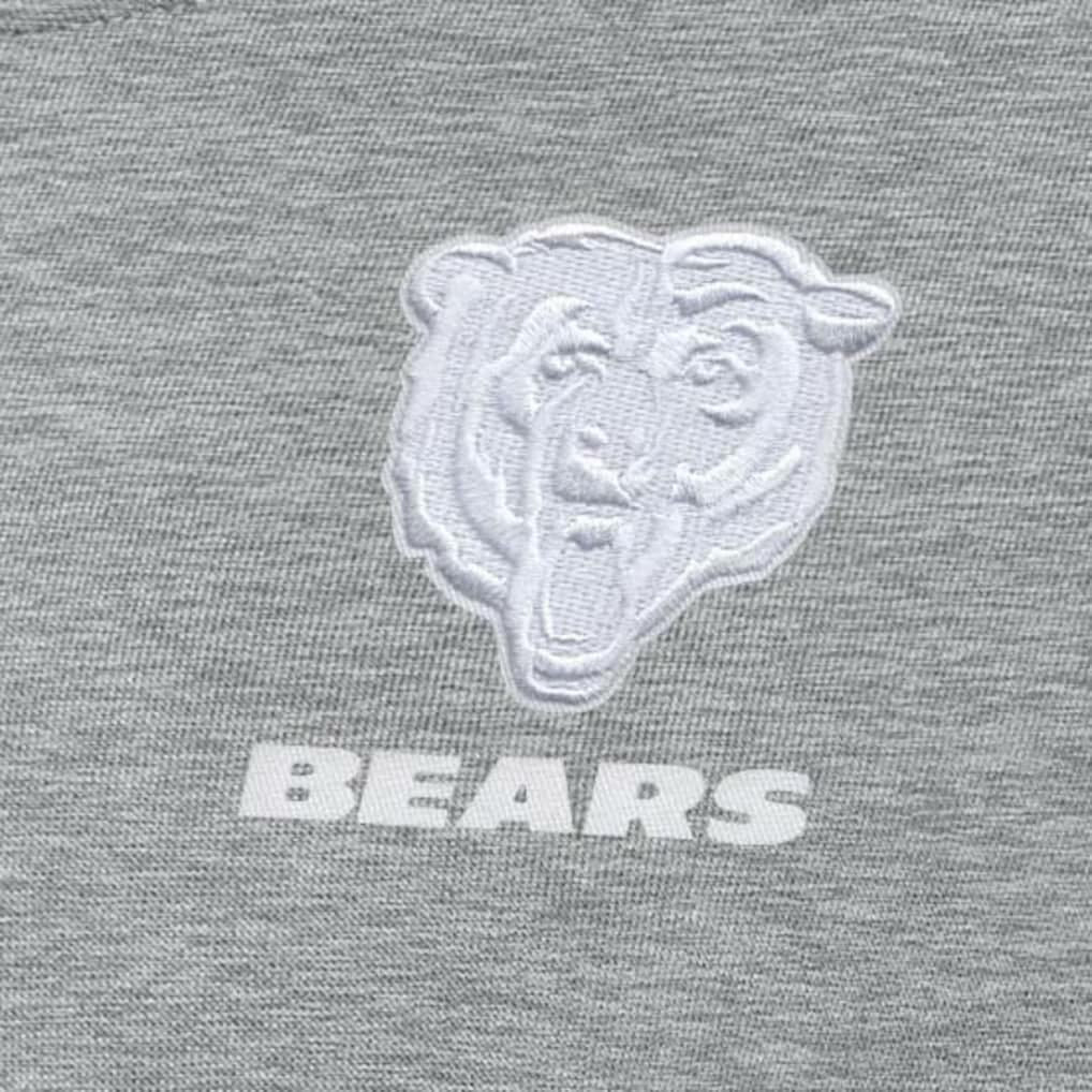Antigua Women's Victory Crew Pullover Sweatshirt - Chicago Bears