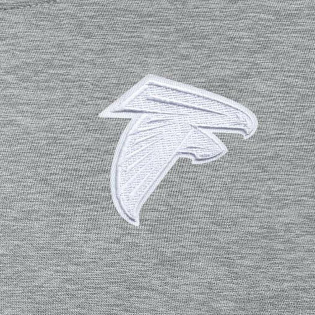 Antigua Women's Victory Crew Pullover Sweatshirt - Atlanta Falcons