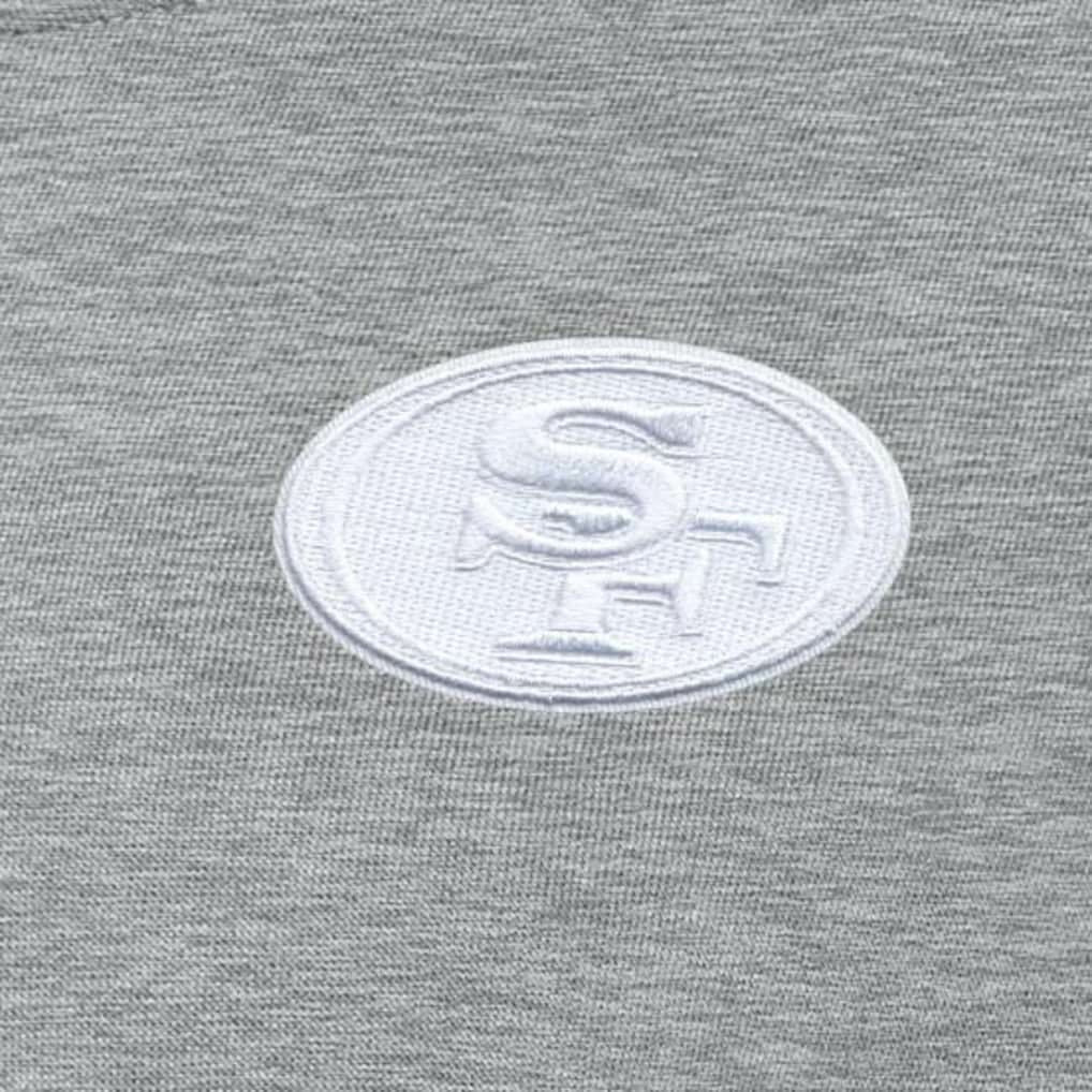 Antigua Women's Victory Crew Pullover Sweatshirt - San Francisco 49ers