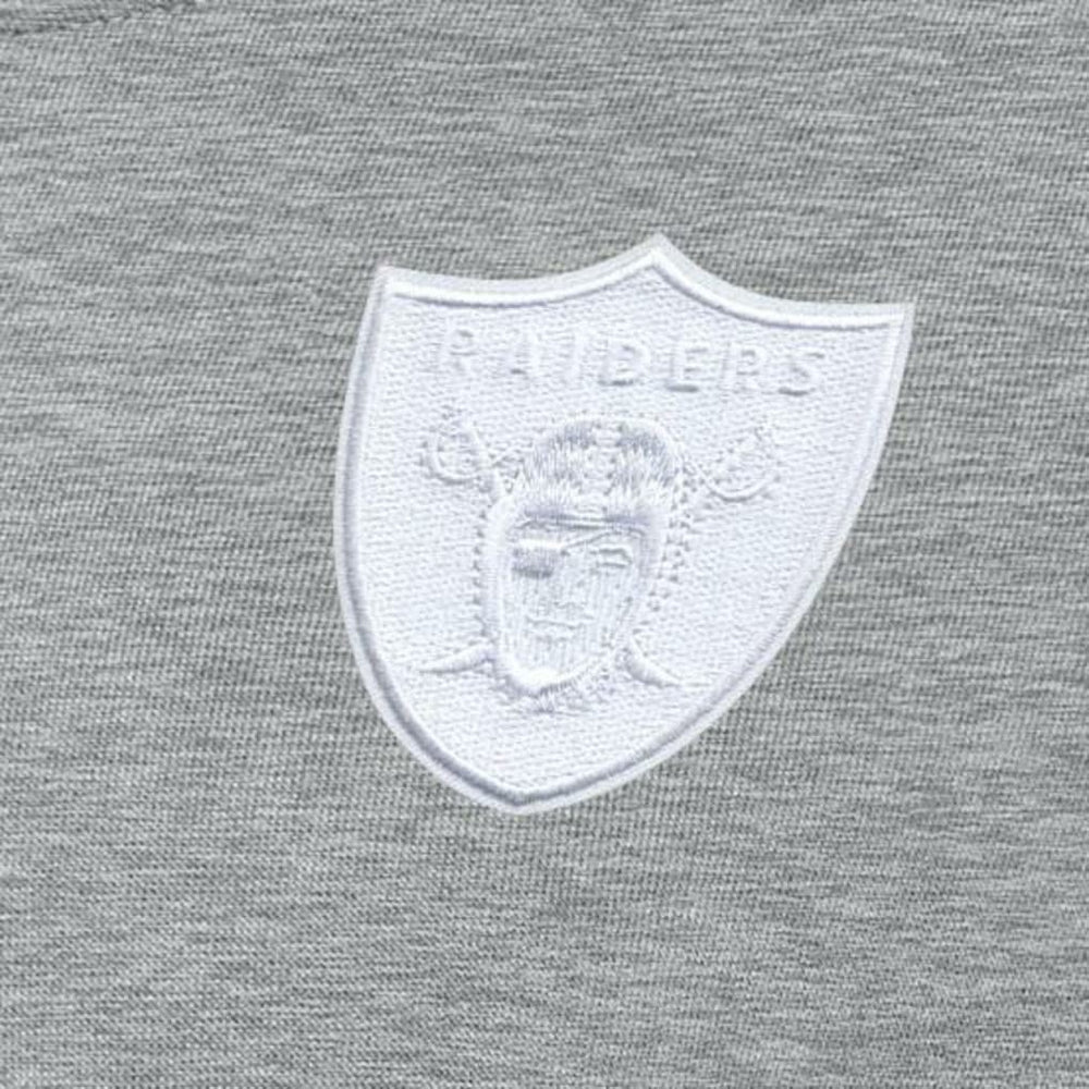 Antigua Women's Victory Crew Pullover Sweatshirt - Las Vegas Raiders