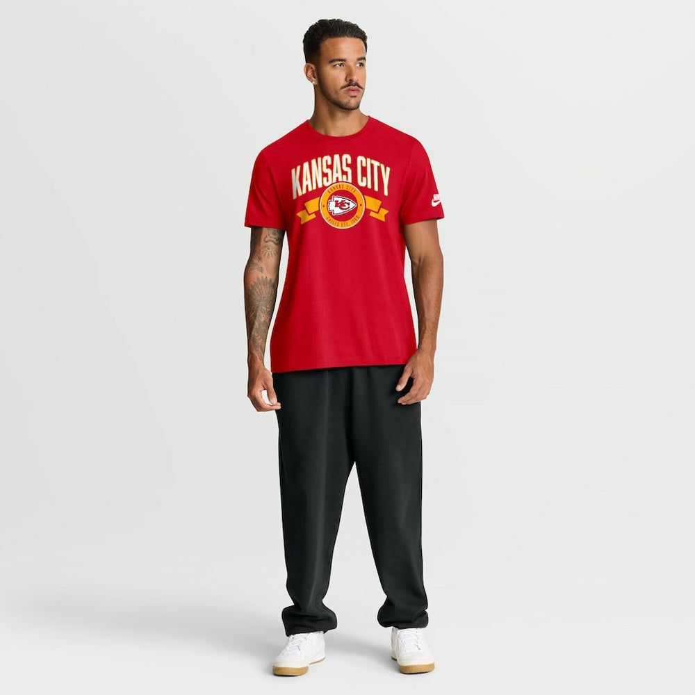 Rewind Front and Back Hit Essential T-Shirt - Kansas City Chiefs
