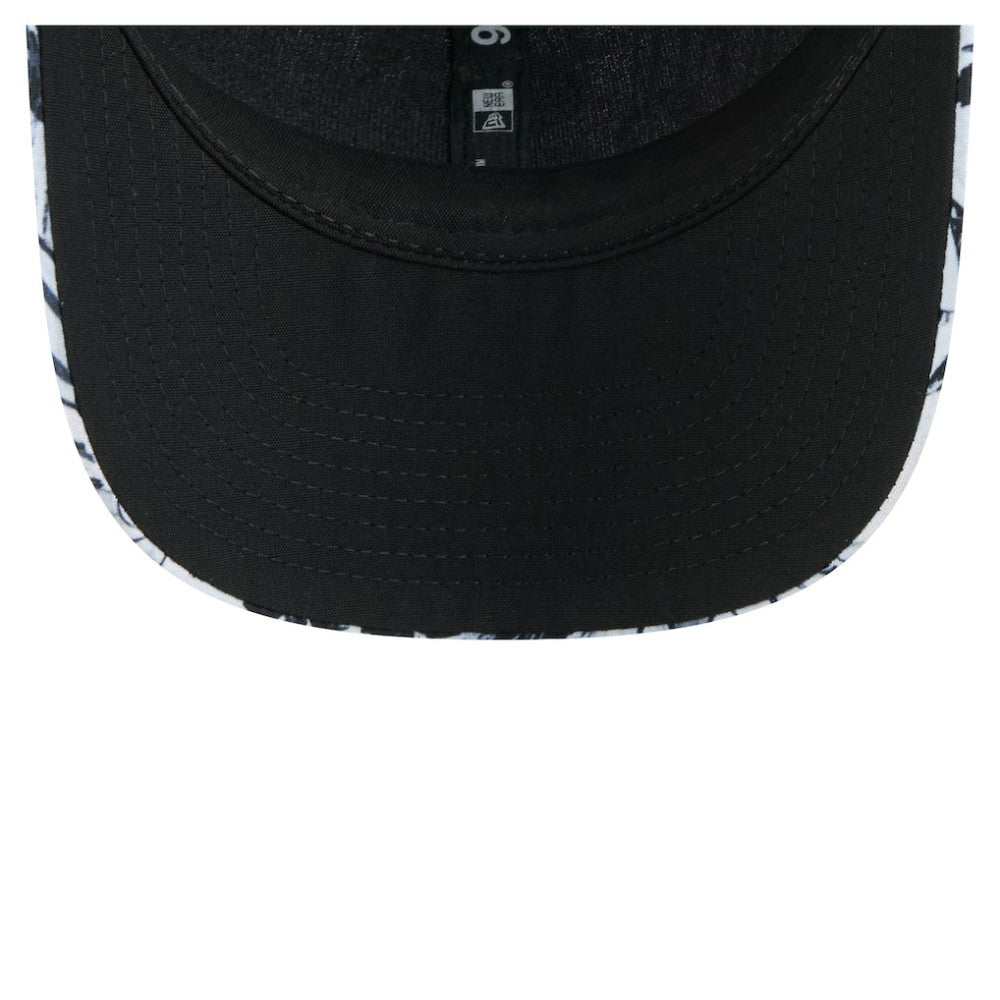 MLB Chicago White Sox New Era Hula Trucker 9SEVENTY Adjustable Hat