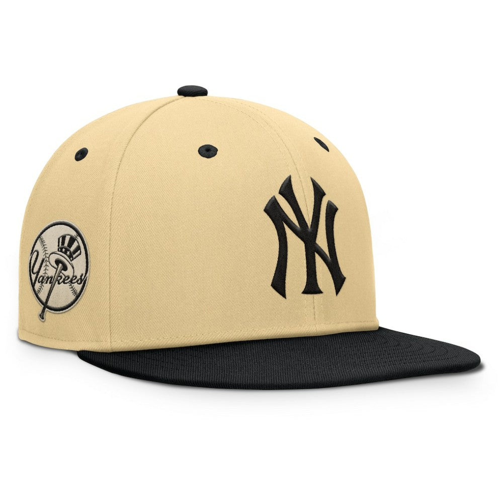 MLB New York Yankees Fanatics Duel Adjustable Hat