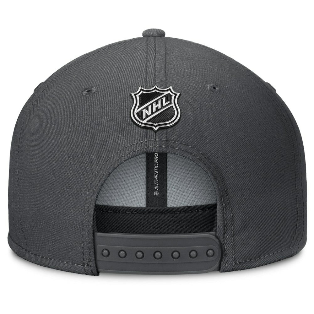 NHL Charcoal Vegas Golden Knights Fanatics Authentic Pro Rink Lockup Snapback Hat