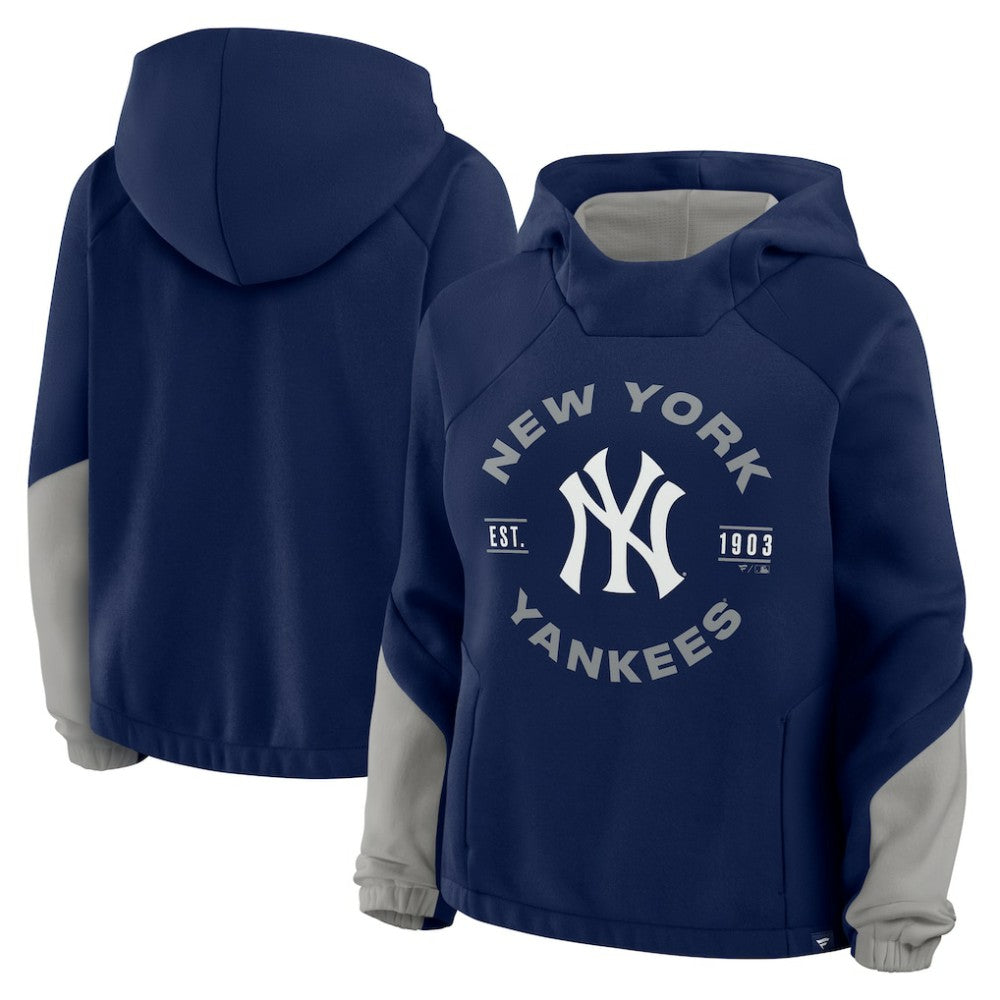 MLB New York Yankees Fanatics Women's Oversized Time to Win Pullover Hoodie