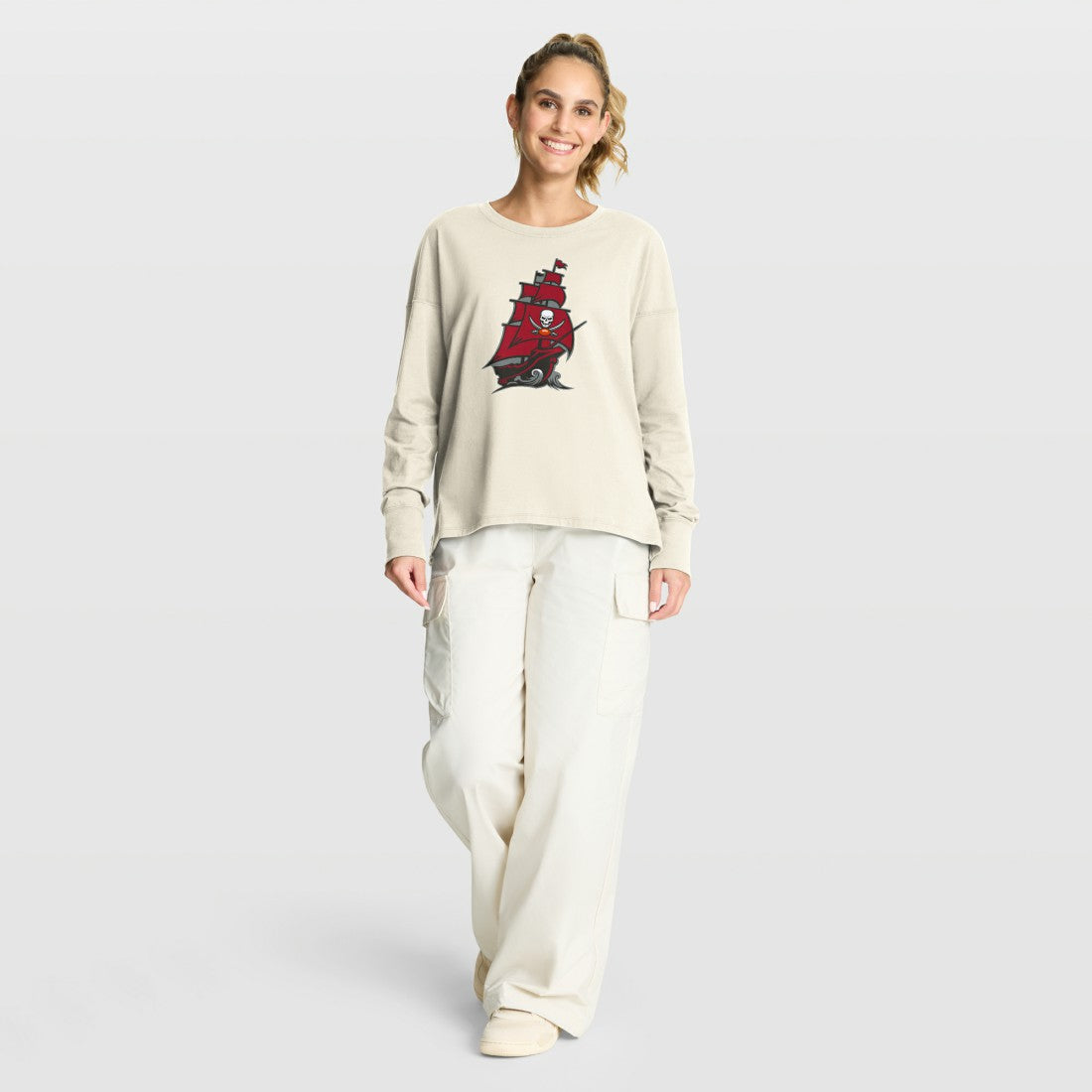 Women's Dove Legacy Long Sleeve T-Shirt - Tampa Bay Buccaneers
