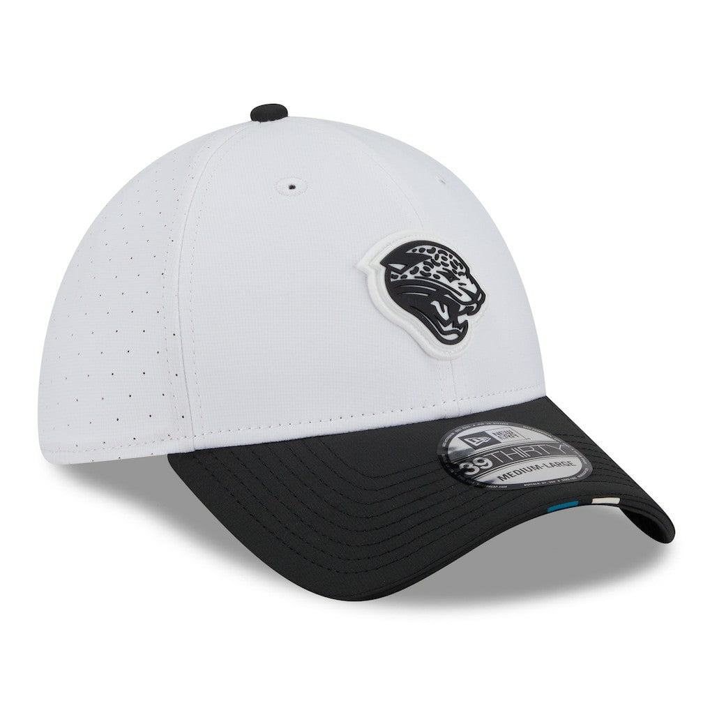 2025 NFL Training Camp Throwback Logo 39THIRTY Flex Hat - Jacksonville Jaguars