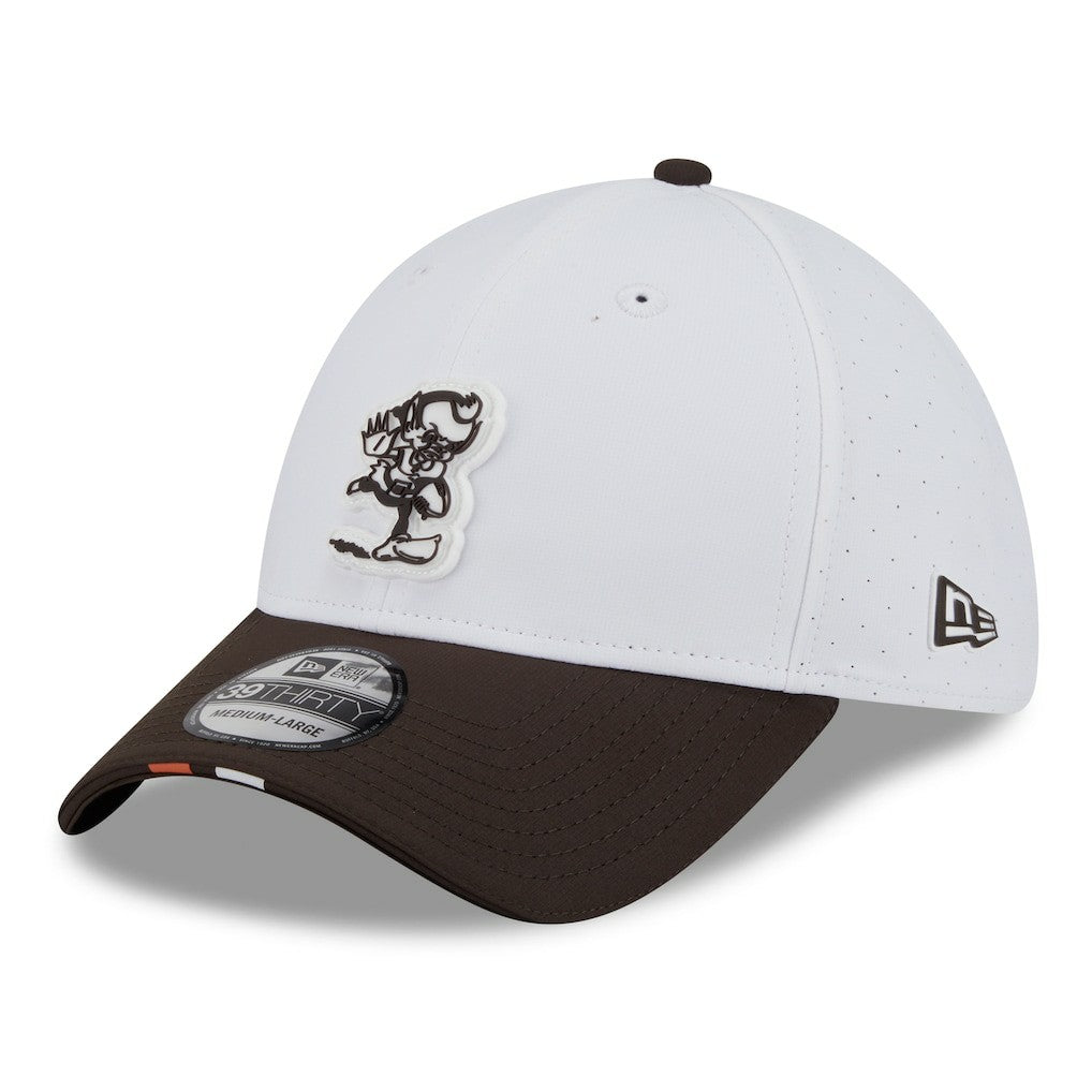 2025 NFL Training Camp Throwback Logo 39THIRTY Flex Hat - Cleveland Browns