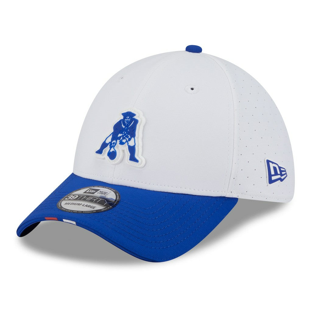 2025 NFL Training Camp Throwback Logo 39THIRTY Flex Hat - New England Patriots