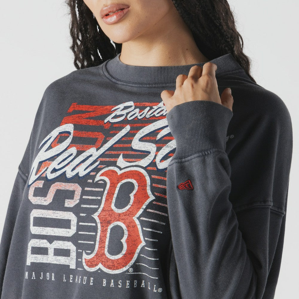 MLB Boston Red Sox New Era Women's Boxy Mineral Wash Dolmen Sleeve Cropped Sweatshirt